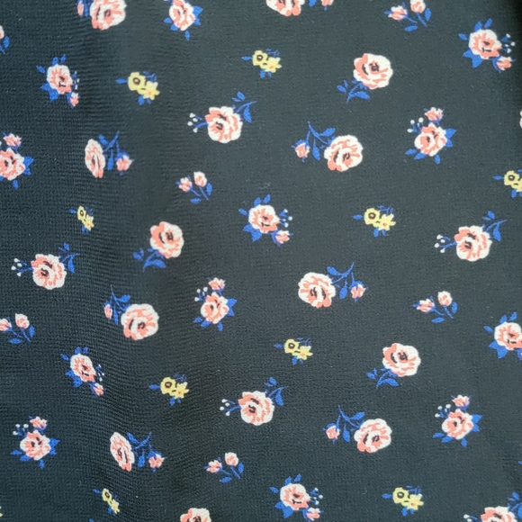 Forever 21 High Low Floral Black Roses Flower Dress Size Small - Picture 3 of 5